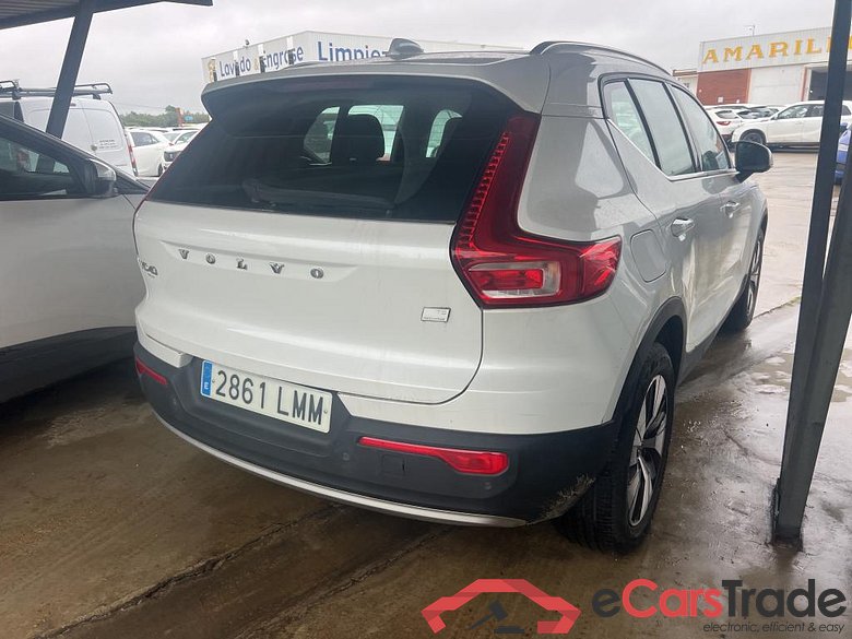 VOLVO XC40 / 2017 / 5P / todoterreno 1.5 T5 Twin Recharge Inscription Ex Auto #2