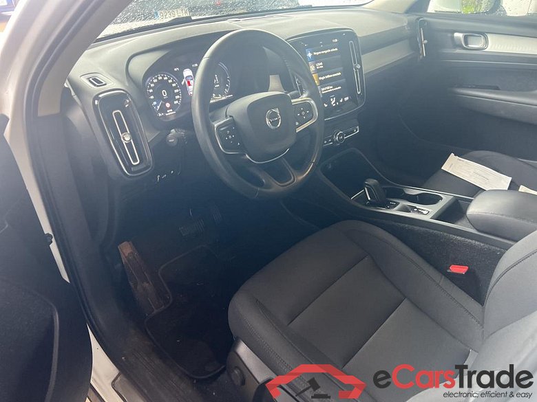 VOLVO XC40 / 2017 / 5P / todoterreno 1.5 T5 Twin Recharge Inscription Ex Auto #3