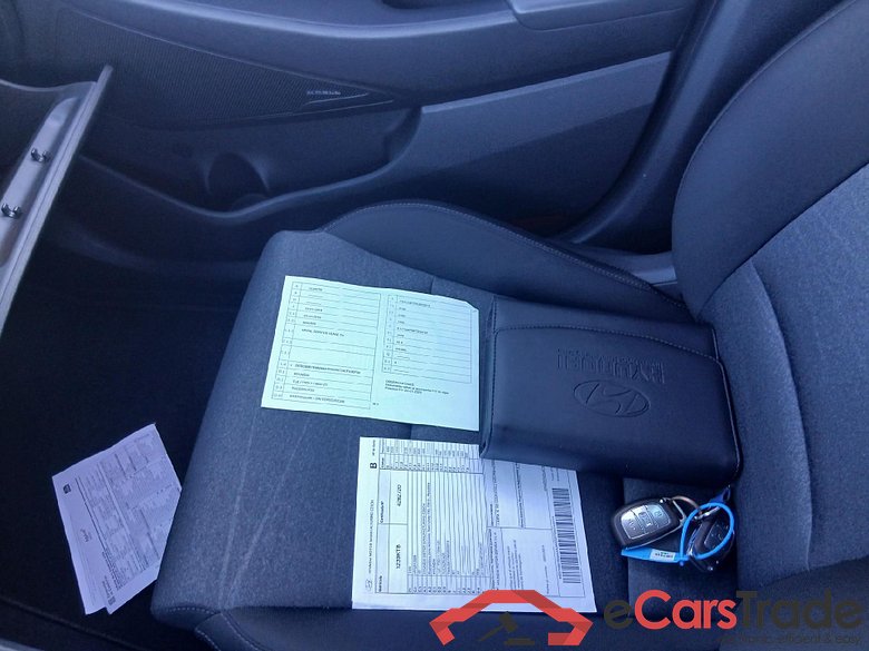 HYUNDAI Tucson / 2018 / 5P / todoterreno 1.6 CRDi 85kW (116CV) Tecno 4x2 #5