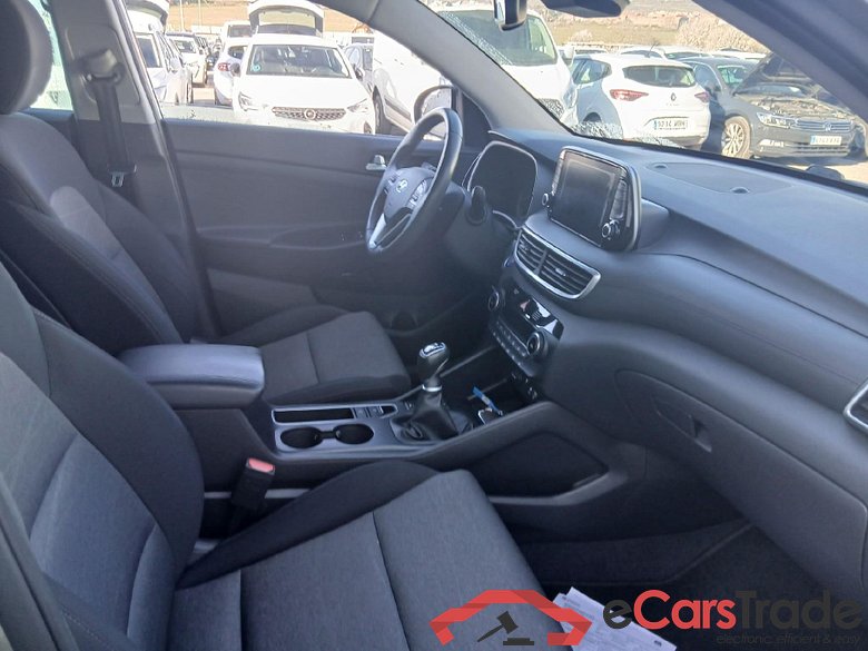 HYUNDAI Tucson / 2018 / 5P / todoterreno 1.6 CRDi 85kW (116CV) Tecno 4x2 #6