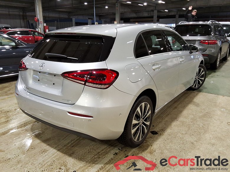 MERCEDES-BENZ A-CLASS LIMOUSINE 1.3 A 250 E BUSINESS SOLUTION DCT #4