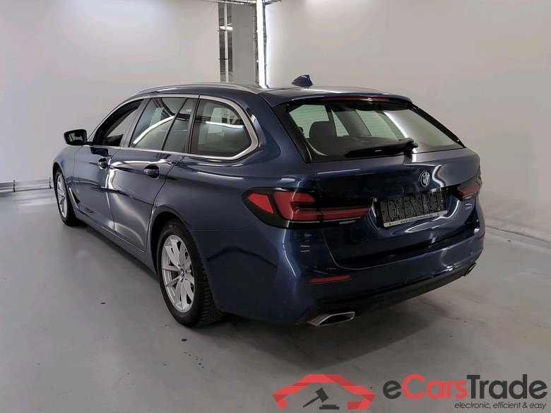 BMW 5 SERIES TOURING 2.0 518D 110KW TOURING AUTO #3
