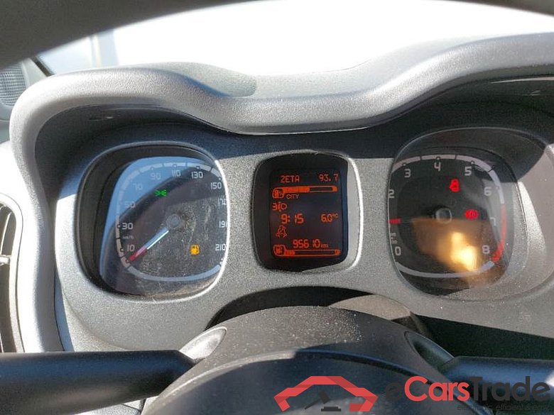 FIAT PANDA / 2012 / 5P / BERLINA 1.0 70CV HYBRID EURO 6D VAN 4 P. STREET #4