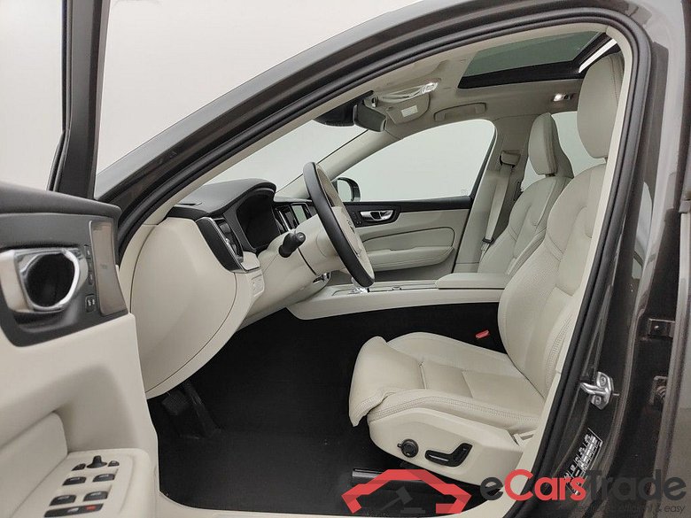 Volvo XC60 B4 D Geartronic Inscription 5d #3