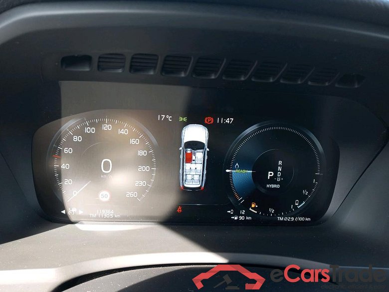 VOLVO XC90 / 2019 / 5P / todoterreno 2.0 T8 AWD Recharge Inscription Exp Auto #4