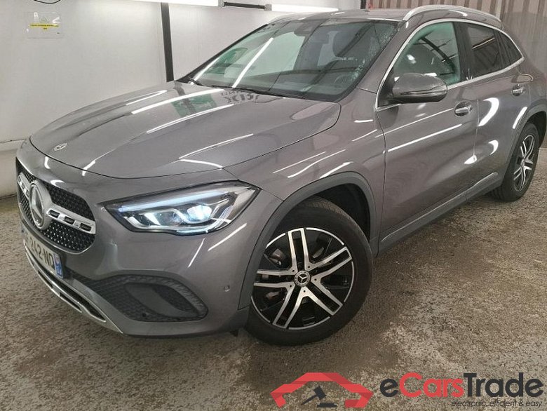 Mercedes GLA 250e Aut. LED-Xenon Widescreen Ambient Navi 1/2 Sport-Leather KeylessGo Camera Klima PDC ... #1