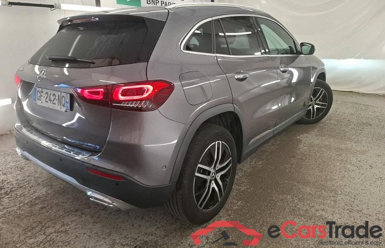 Mercedes GLA 250e Aut. LED-Xenon Widescreen Ambient Navi 1/2 Sport-Leather KeylessGo Camera Klima PDC ... #3