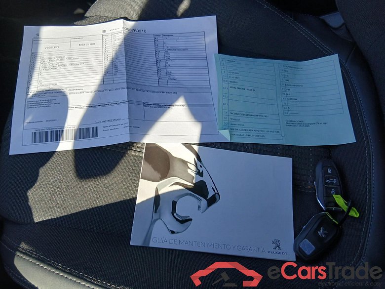 PEUGEOT 308 / 2017 / 5P / familiar SW Allure Pack PureTech 130 S&S #5