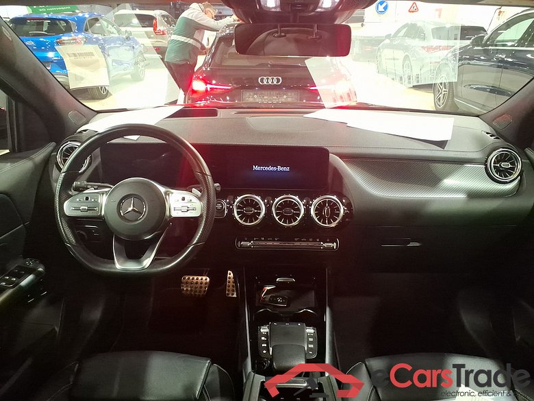 MERCEDES-BENZ GLA 1.3 GLA 250 E DCT AMG LINE #6