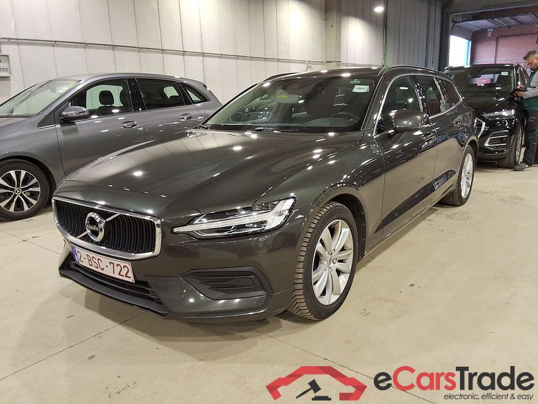VOLVO V60 2.0 B3 MHEV MOMENTUM PRO AUTO #1