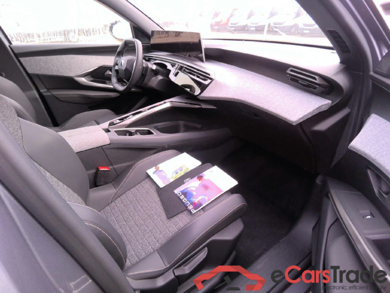 Peugeot 5008 Allure Hybrid 136 e-DCS6 #3
