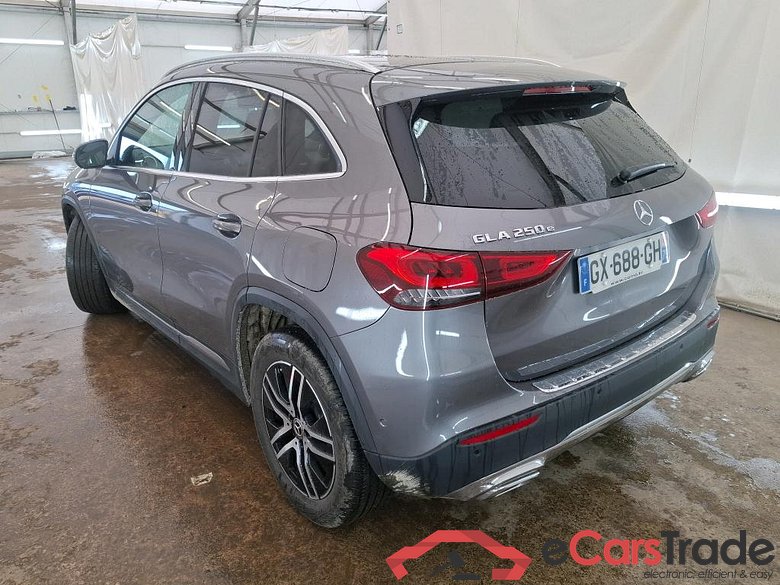 MERCEDES-BENZ GLA / 2023 / 5P / SUV GLA 250 e Business Line DCT #2