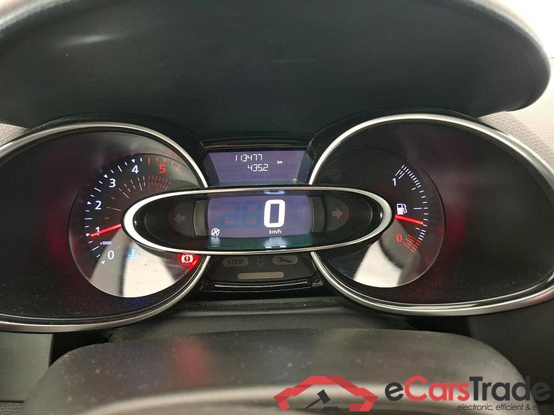 Clio IV Air MediaNav 1.5 dCi 75CV BVM5 E6 #6