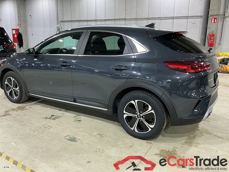 KIA XCEED 1.6 GDI PHEV DCT BUSINESS LINE #3