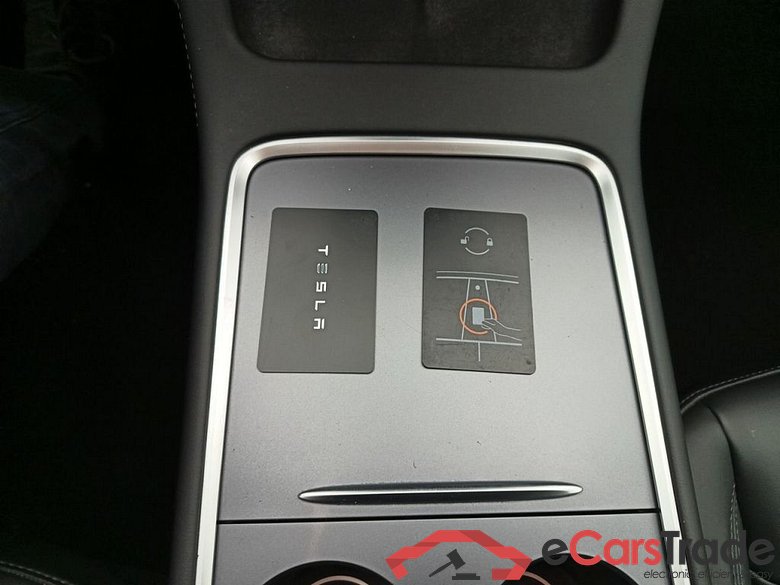 TESLA MODEL Y 72.5 kWh Dual Motor Performance (377 kW) 5d #4