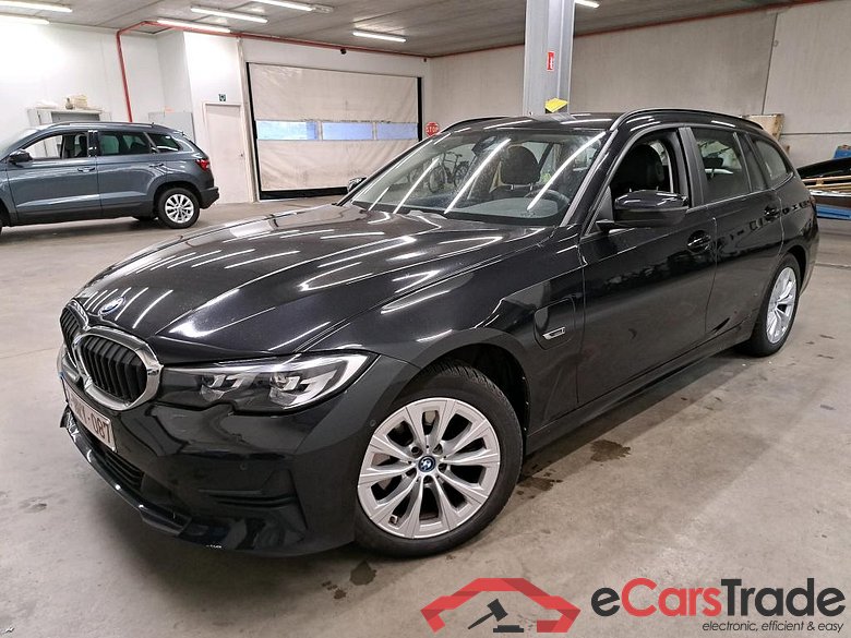 BMW - BMW 3 TOURING 320e 204PK Business Edition With Heated Vernasca Sport Seats & Active Cruise Control & Driving Assistant Pack  * HYBRID *