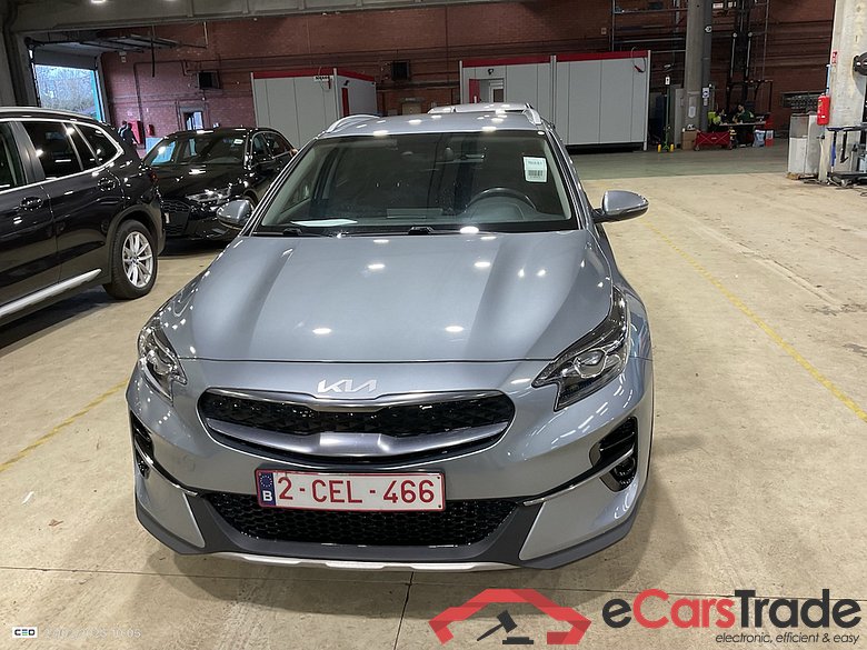 KIA XCEED 1.6 GDI PHEV DCT BUSINESS LINE #2