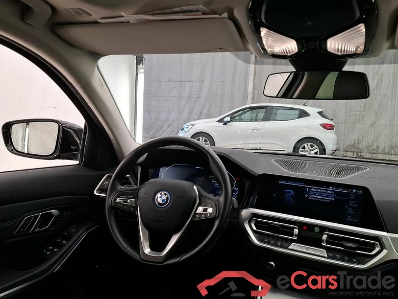 BMW Série 3 Touring / 2019 / 5P / Break 320e 204ch Luxury BVA8 Hybride #5