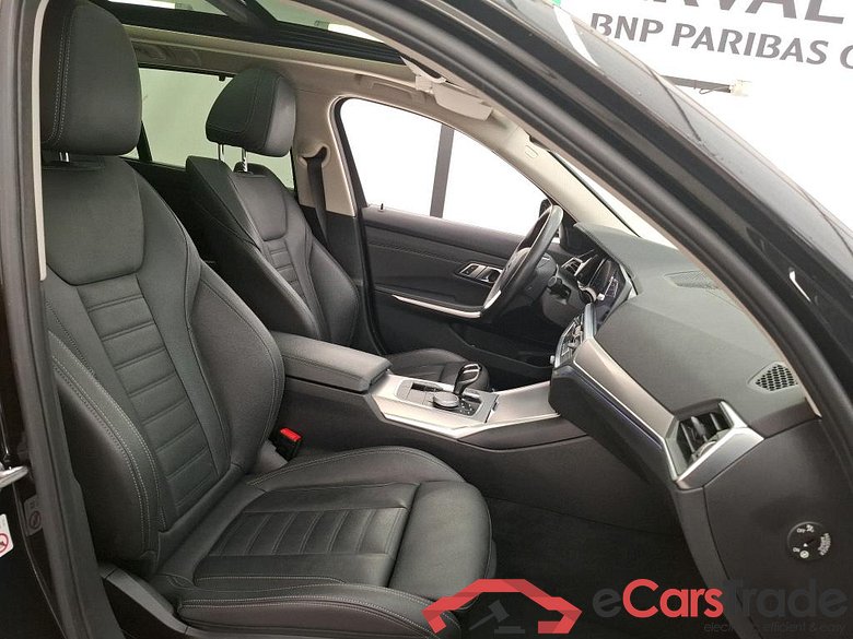 BMW Série 3 Touring / 2019 / 5P / Break 320e 204ch Luxury BVA8 Hybride #6