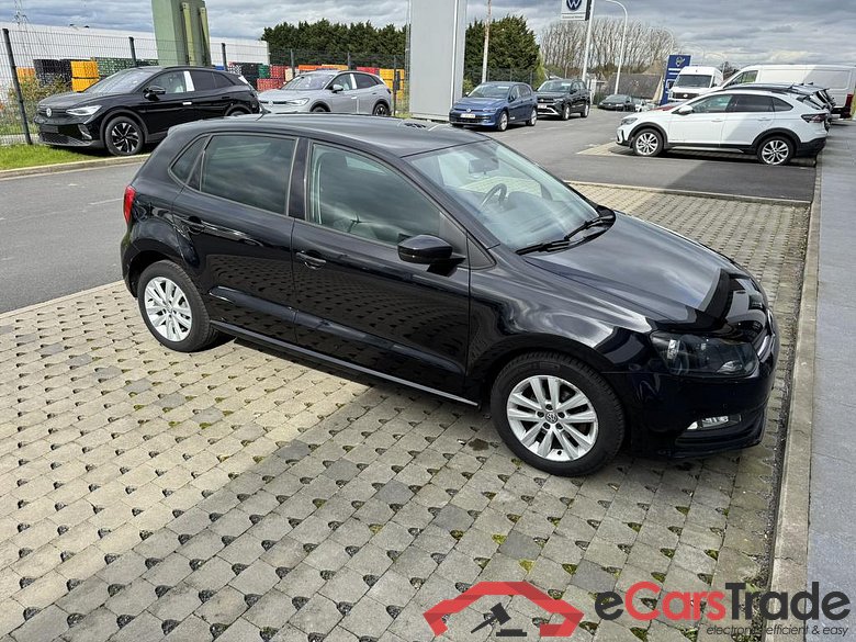VOLKSWAGEN Polo Polo Trendline 1.4 TDI  55 kW (75 ch) 5 vitesses manuel #3