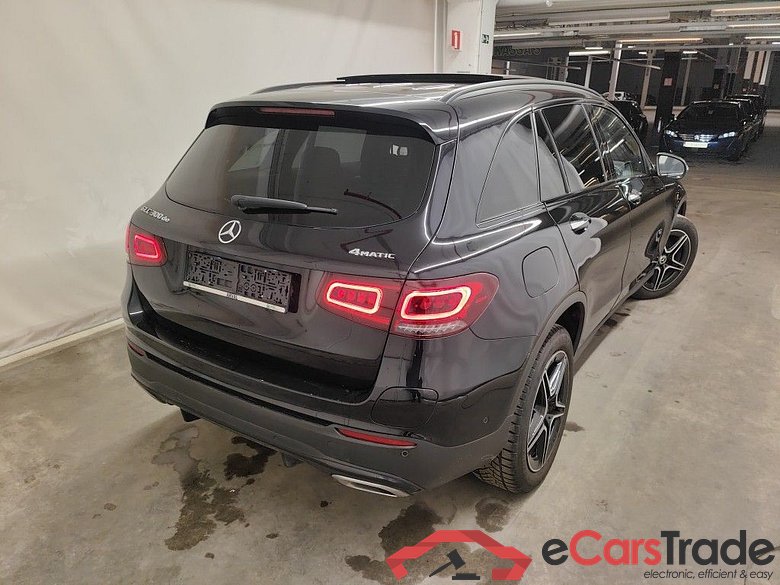 Mercedes-Benz GLC GLC 300 de Business Solution 4MATIC 5d #2