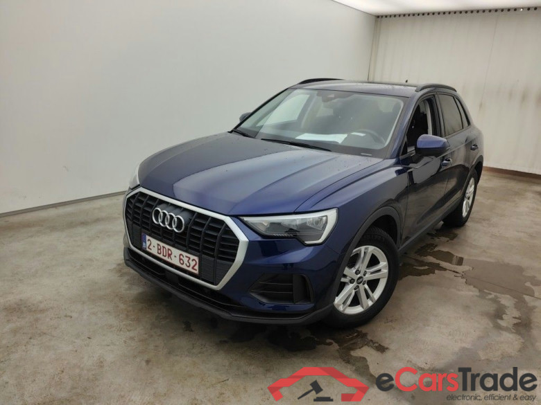 Audi Q3 35 TDI S Tronic Business Edition 5d