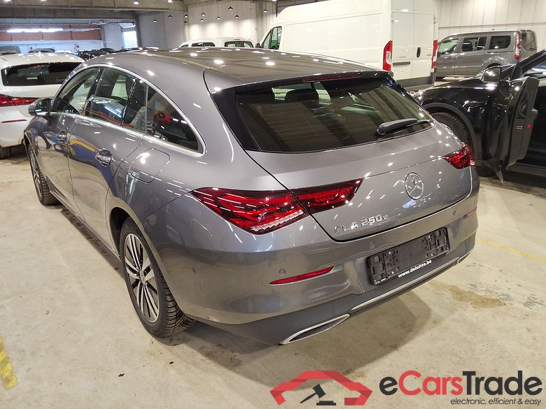 MERCEDES-BENZ CLA - Klasse 1.3 CLA 250 E BUSINESS SOLUTION DCT #2