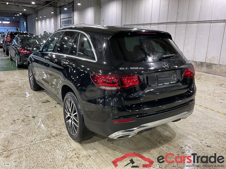 MERCEDES-BENZ GLC 2.0 GLC 300 DE 4MATIC 4WD BUS SOL AUTO #3