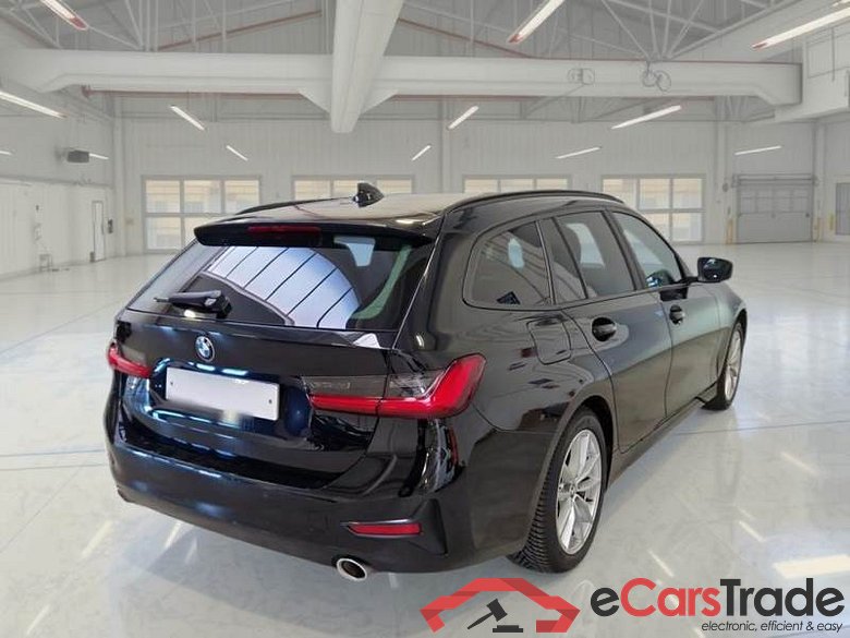 BMW SERIE 3 / 2018 / 5P / STATION WAGON 330E BUSINESS ADVANTAGE TOURING AUTO #2