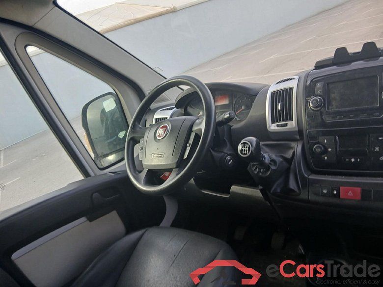 FIAT Ducato / 2014 / 4P / furgón Furgón 35 Medio 100kW Natural Power #3