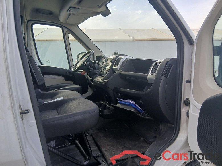 FIAT Ducato / 2014 / 4P / furgón Furgón 35 Medio 100kW Natural Power #6