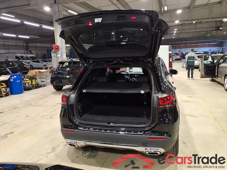 MERCEDES-BENZ CLASS GLA DIESEL (H247) GLA 200 d 4-Matic Business Solution #3