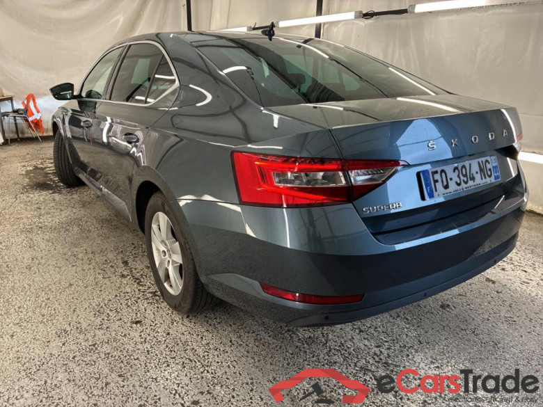 SKODA Superb / 2019 / 5P / Berline 2.0 TDI SCR 150 DSG7 Business #2