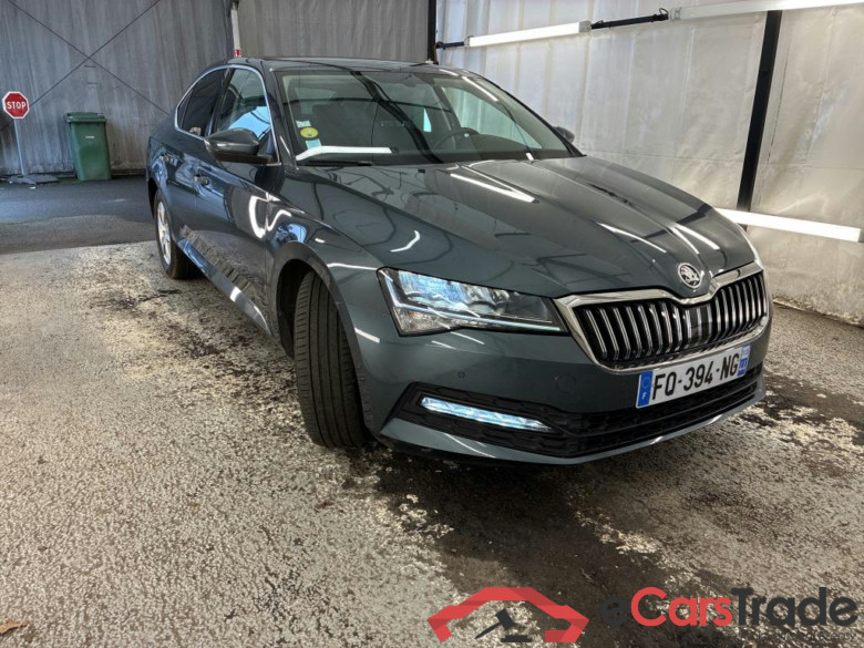 SKODA Superb / 2019 / 5P / Berline 2.0 TDI SCR 150 DSG7 Business #4