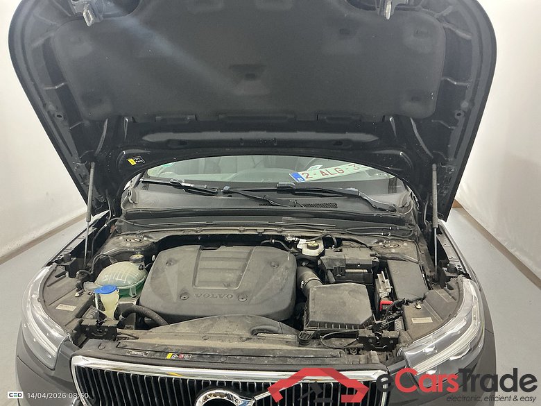 VOLVO XC40 1.5 T2 MOMENTUM PRO #6