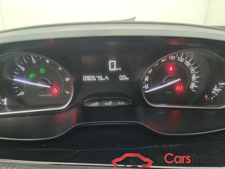 Peugeot 2008 1.2 Puretech 61kW S&S Active 5d #6