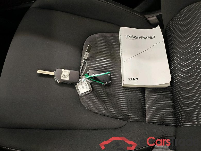 Kia Sportage 1.6 T-GDi Hybrid DynamicLine AT6 5d #4