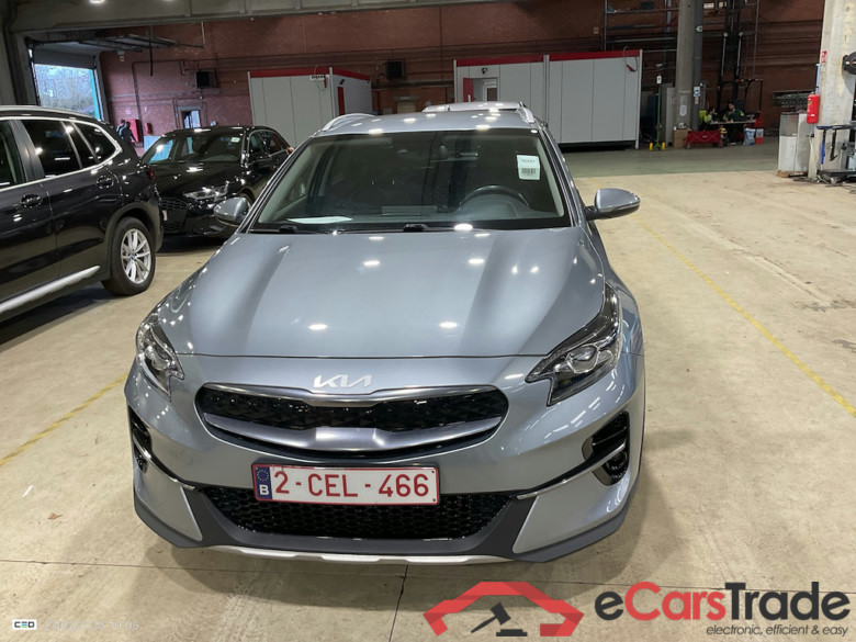 KIA XCEED 1.6 GDI PHEV DCT BUSINESS LINE #2