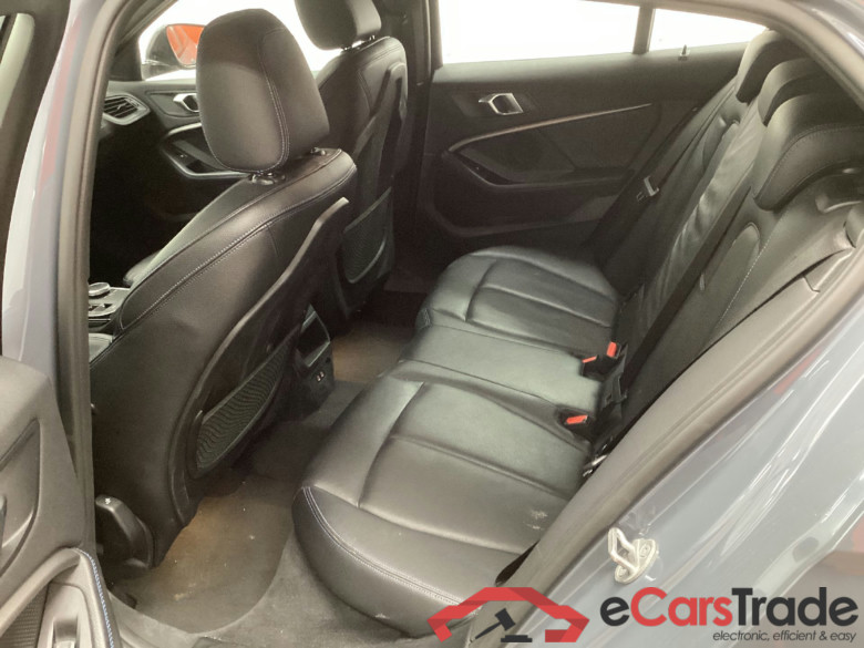 BMW, 1-serie '19, BMW 1 Reeks Hatch 118iA (103 kW) 5d #4