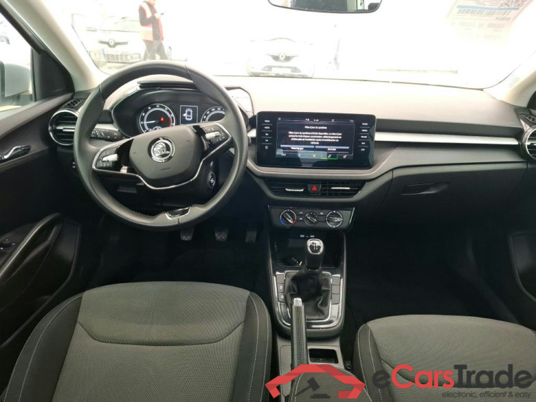 Fabia Ambition 1.0 MPI 80CV BVM5 E6d #5