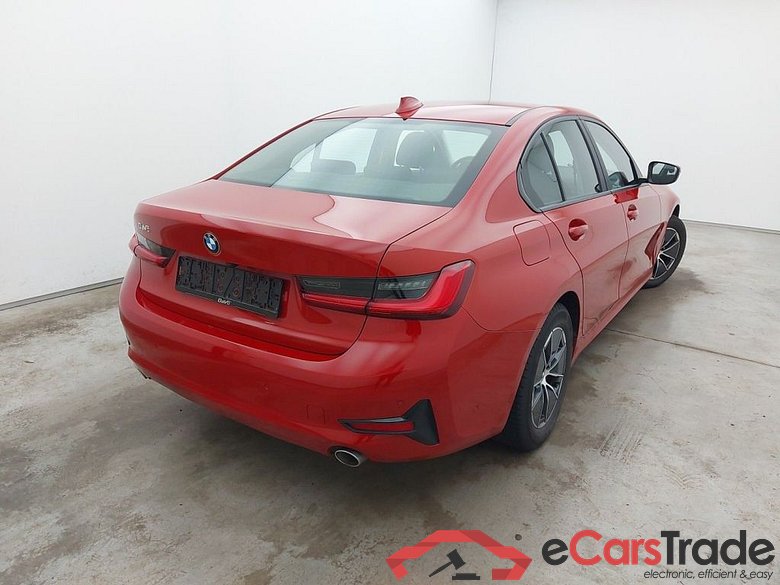 BMW 3 Reeks Berline 318dA (110 kW) 4d #2