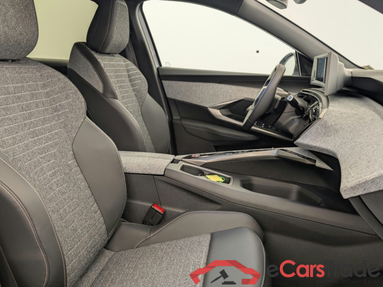 Peugeot 3008 Hybrid 145 e-DCS6 Allure #3