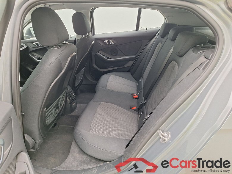 BMW, 1-serie '19, BMW 1 Reeks Hatch 118iA (100 kW) 5d #4