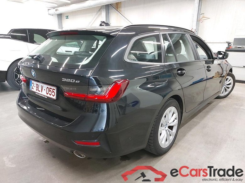 BMW - BMW 3 TOURING 320e 204PK Business Edition With Vernasca Heated Sport Seats & Active Cruise & Driving Assistant * HYBRID * #2