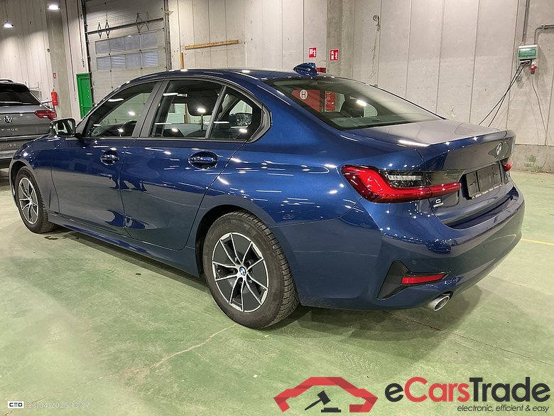 BMW 3 SERIES BERLINE 2.0 318D (100KW) BERLINE #3