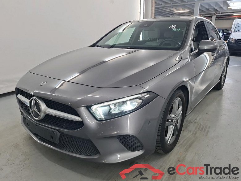 Mercedes A 180d Aut. LED-Xenon Widescreen Navi 1/2 Sport-Leather KeylessGo Camera Klima PDC ...