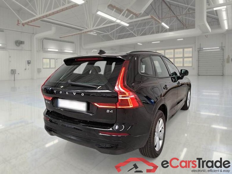 VOLVO XC60 / 2021 / 5P / SUV B4 D AUTOMATICO ESSENTIAL #2
