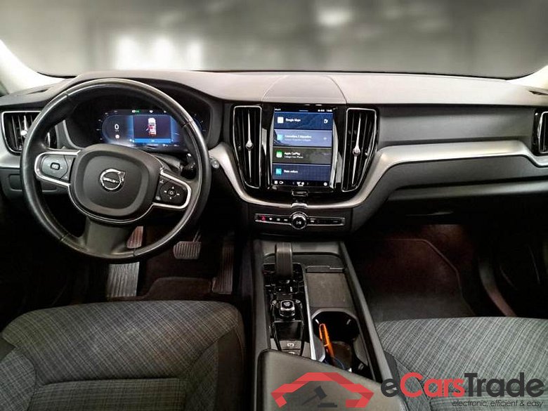 VOLVO XC60 / 2021 / 5P / SUV B4 D AUTOMATICO ESSENTIAL #3