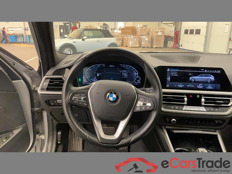 BMW 330e Plug-In Hybrid Aut. LED-Xenon LC-Pro Navi Hi-Fi Leather KeylessGo Klima PDC ... #3