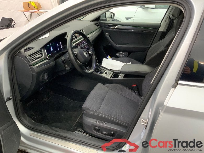 Superb Combi Style 2.0 TDI 110KW AT7 E6d #4